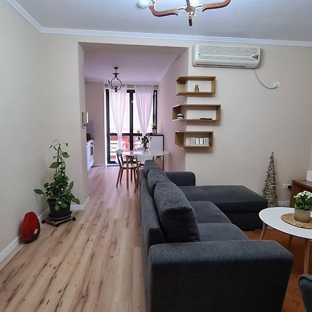 Family-Friendly Apt At 21 Dhjetori W/Self Check-In 티라나 외부 사진