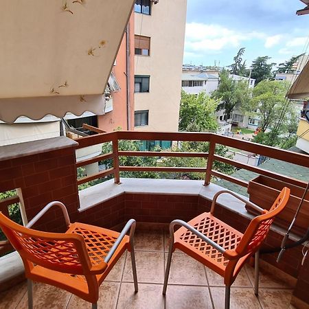 Family-Friendly Apt At 21 Dhjetori W/Self Check-In 티라나 외부 사진