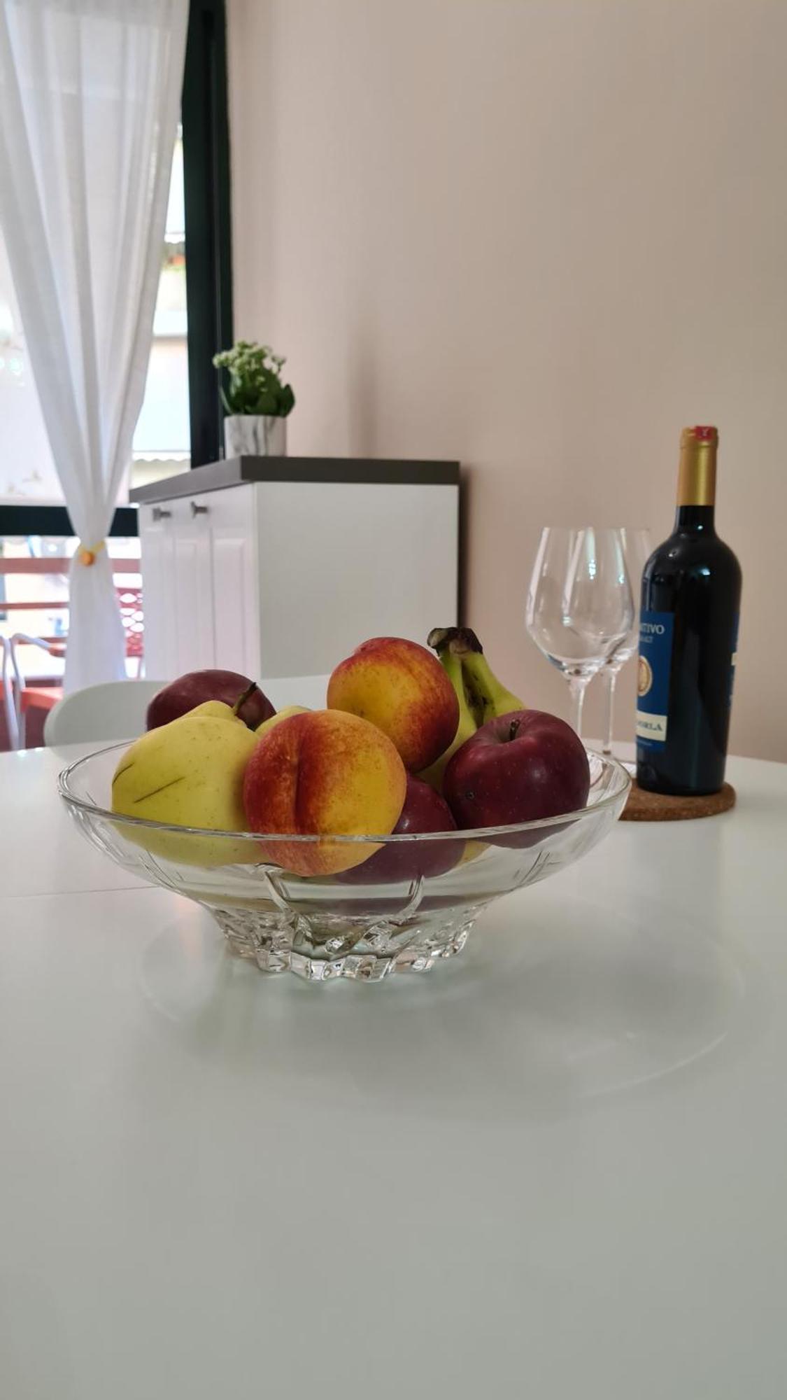Family-Friendly Apt At 21 Dhjetori W/Self Check-In 티라나 외부 사진
